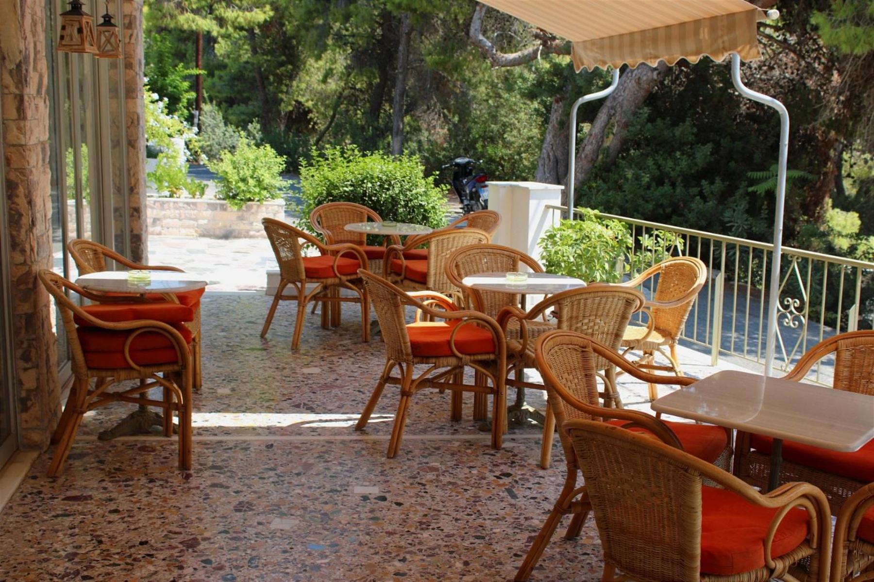 Hermes Agia Marina  Bagian luar foto