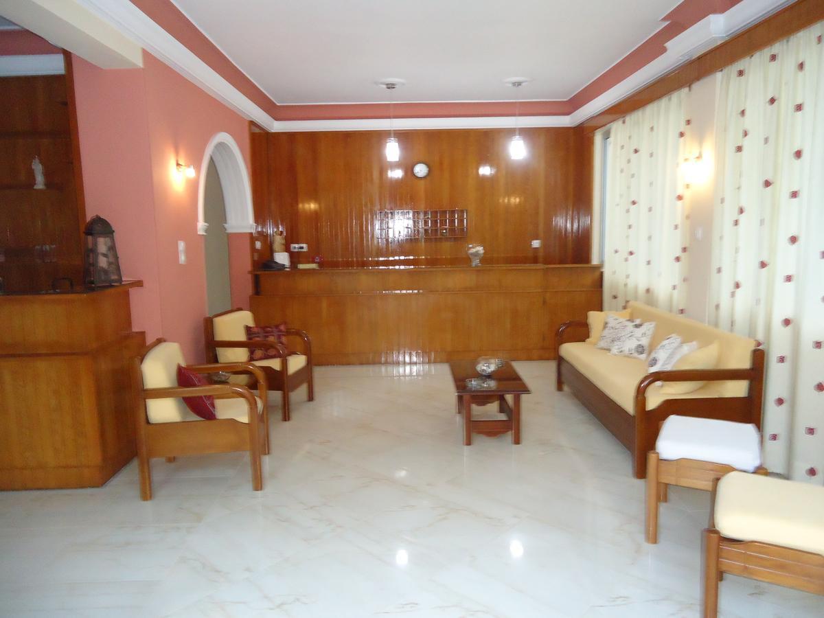 Hermes Agia Marina  Bagian luar foto