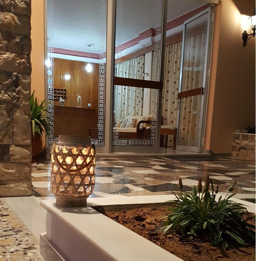 Hermes Agia Marina  Bagian luar foto